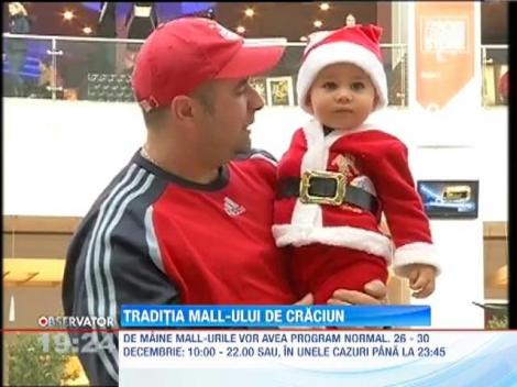 Mall-urile au fost luate cu asalt în prima zi de Crăciun