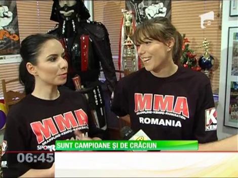 Fostele gimnaste Loredana Boboc şi Monica Roşu gătesc tradiţional de Crăciun