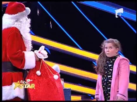 Carina Mihaila l-a prins in flagrant pe Mos Craciun