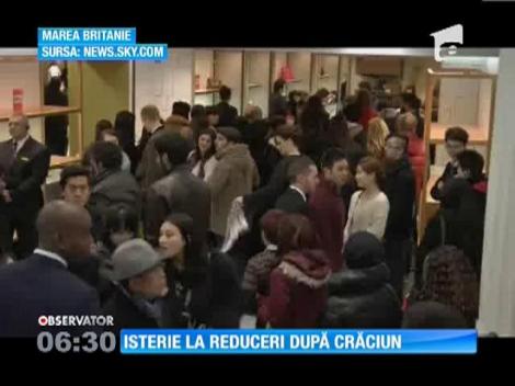 Reducerile mari au dat startul aglomeraţiei în magazine, după Crăciun