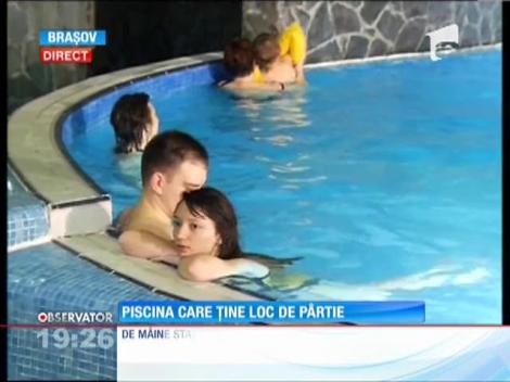 Piscina ţine loc de părtie