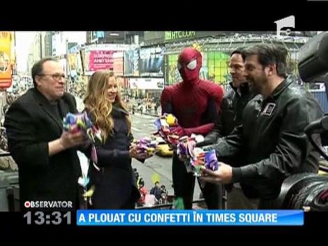 A plouat cu confetti în Times Square