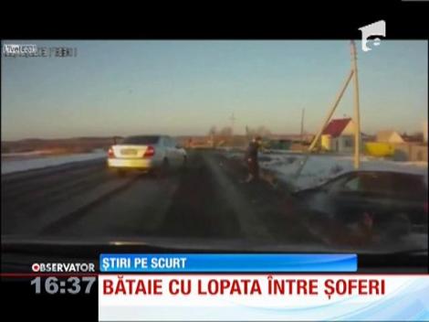 Bătaie cu lopata între şoferi