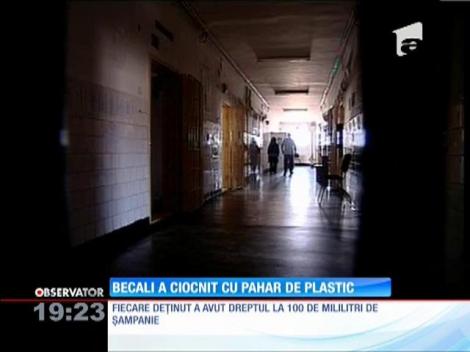 Gigi Becali a intrat în 2014 cu pahar de plastic în mână