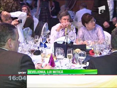 Cum a petrecut Mitică Dragomir de Revelion