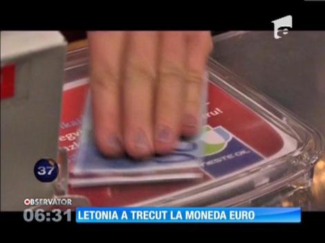 Letonia a trecut la moneda Euro