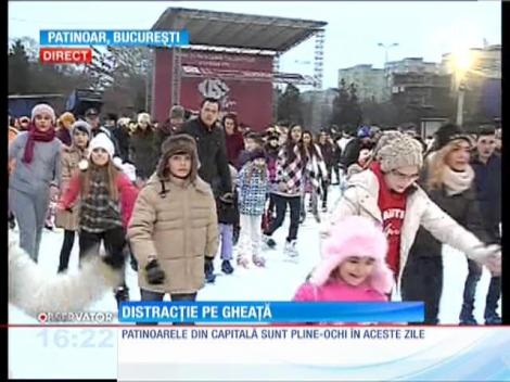 Distracție pe patinoarele din București