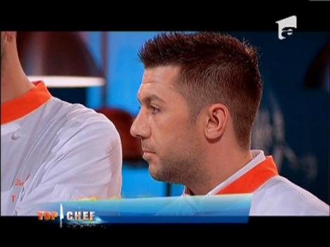 Concurenţii sunt împărţiţi în 3 echipe