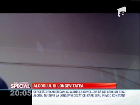 SPECIAL! Cei care nu beau alcool trăiesc mai puţin decât cei care beau moderat