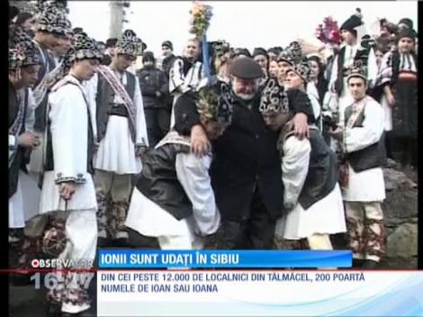 Cei care poartă numele de Ion sunt udaţi, în Sibiu