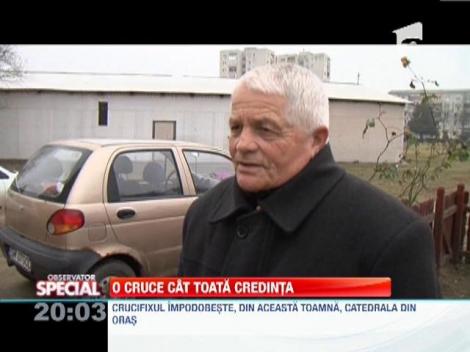 Cea mai mare cruce a unui lăcaş de cult din România!