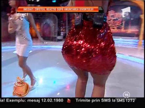 VIDEO: Ana şi cu Loredana vin de pe Copacabana! Ţinute incendiare, mişcări păcătoase