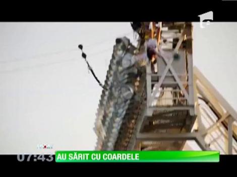 Nu au frică de nimic! Ele sunt cele mai BUNE majorete din fotbalul american