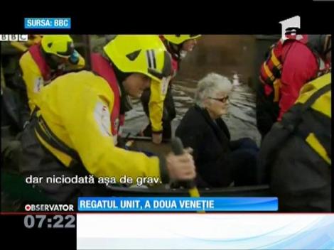 Zeci de localităţi de pe coastă Regatului Unit au fost inundate