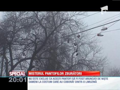 Americanii ne-au învățat să ne agățăm pantofii pe cablurile de înaltă tensiune