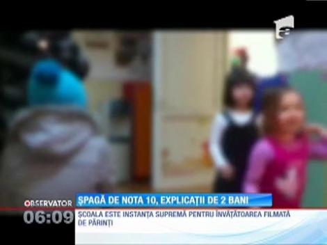 Învăţătoarea acuzată că le-a cerut bani elevilor pentru cadouri nu a primit deocamdată nicio sancţiune