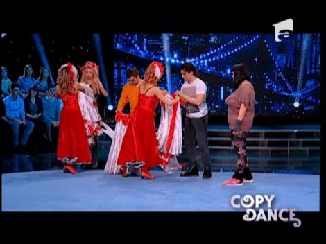 Echipa 1, proba "Copy dance"