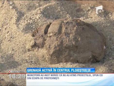Grenadă activă descoperită în centrul Ploieştiului