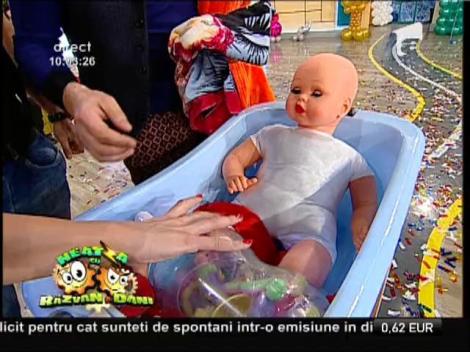 Connect-R face repetiții. A schimbat scutece în direct, la ”Neatza”!