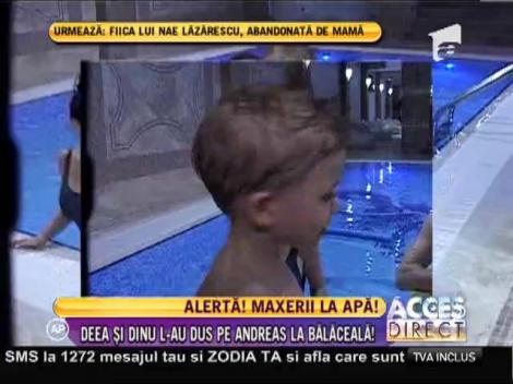 Dinu și Deea Maxer l-au dus pe fiul lor la bălăceală