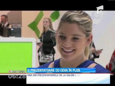 Gravidă model la Salonul Auto de la Detroit