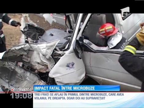 UPDATE / Două microbuze s-au ciocnit la Câmpulung Moldovenesc