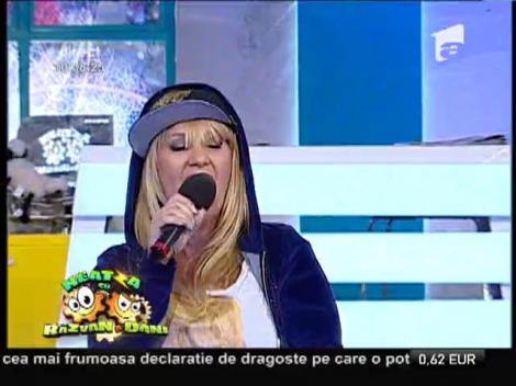 Nicola - "Honey, honey"