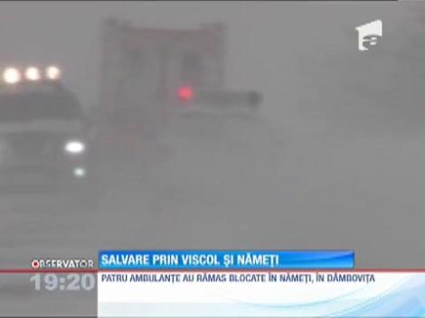Prima zăpadă din an:  Zeci de ambulanţe au rămas blocate în nămeţi