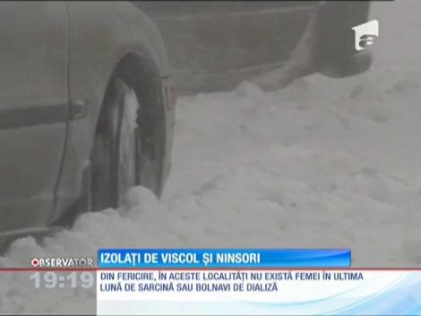 Prahova: Trei localitati izolate dupa ce drumurile au fost inchise din cauza viscolului