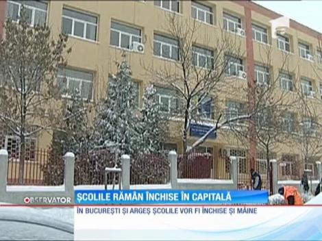 Școlile rămân închise în Capitală