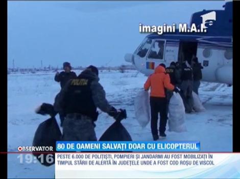 80 de oameni salvati doar cu elicopterul