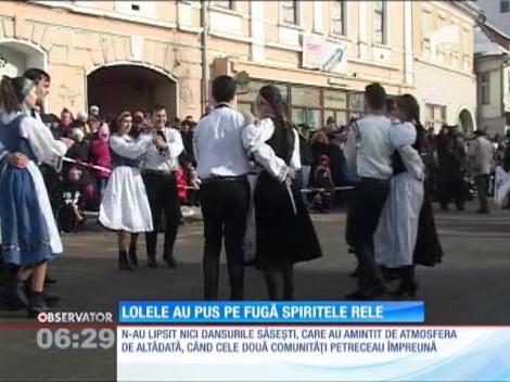 Hâzii au dat din bici, până au speriat toate spiritele rele!