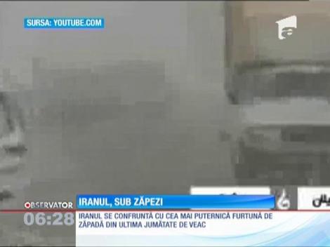 Iran, lovit de cea mai puternică furtună de zăpadă din ultimii 50 de ani