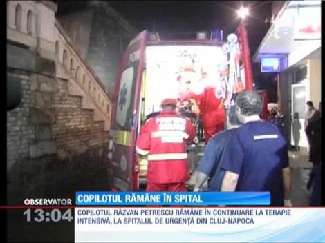 Medicii supravieţuitori ai accidentului aviatic din Apuseni au ajuns în Bucureşti