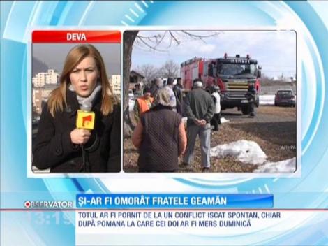 Un bărbat şi-a înjunghiat mortal fratele geamăn