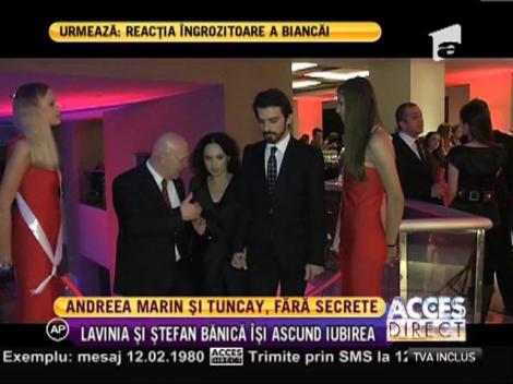 Andreea Marin şi Tuncay, ca doi adolescenţi îndrăgostiţi până peste cap