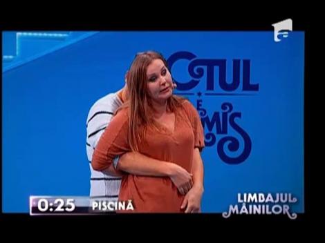 Echipa lui Connect-R, proba "Limbajul mâinilor"