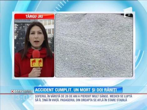 Două TIR-uri s-au ciocnit frontal. Unul dintre şoferi a murit