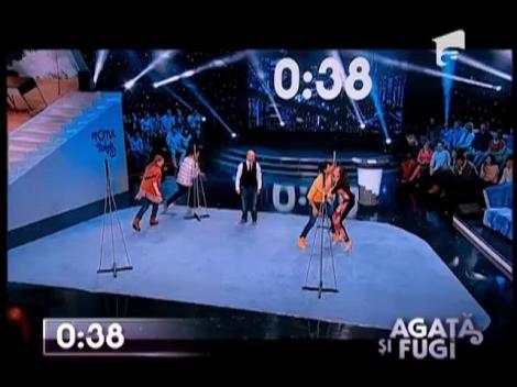 Echipa lui Connect-R, proba "Agaţă şi fugi"