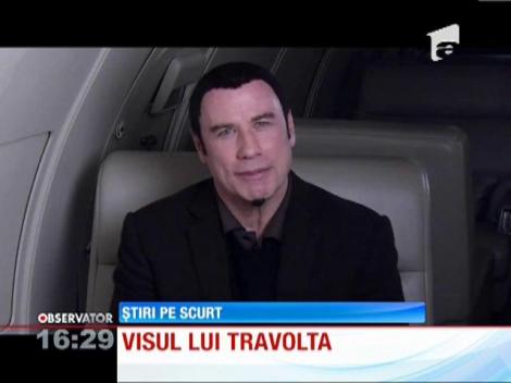 John Travolta îşi doreşte să joace într-un film cu James Bond.