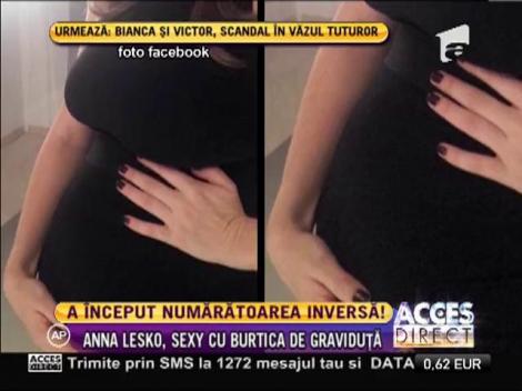 Anna Lesko, sexy cu burtica de graviduţă!