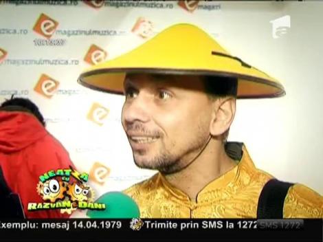 "Dezgustătorii", show la un târg dedicat îndrăgostiţilor