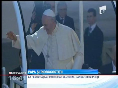 Papa Francisc a primit în audientă 25 de mii de cupluri, de Ziua Îndrăgostiţilor
