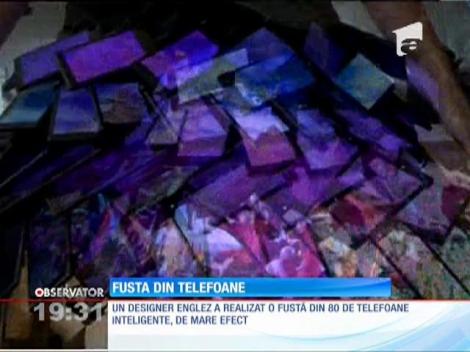 A fost creată fusta din smartphone-uri