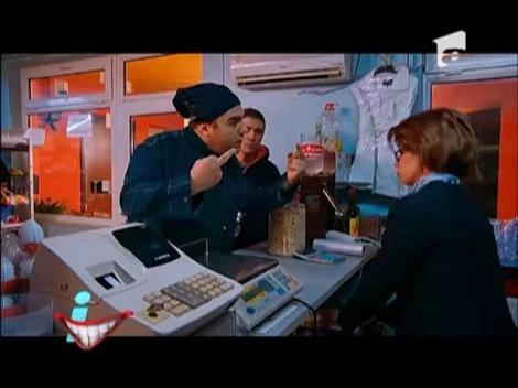 Profesoara şpăgară în acţiune