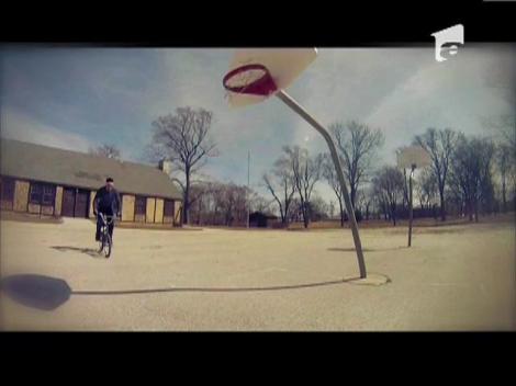 Special! Acrobaţii pe bicicletă