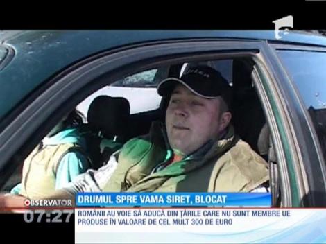 Vama Siret a fost blocată de sute de oameni