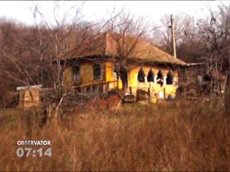 Un copil bătut crunt de un vecin pentru că a stricat nişte răsaduri