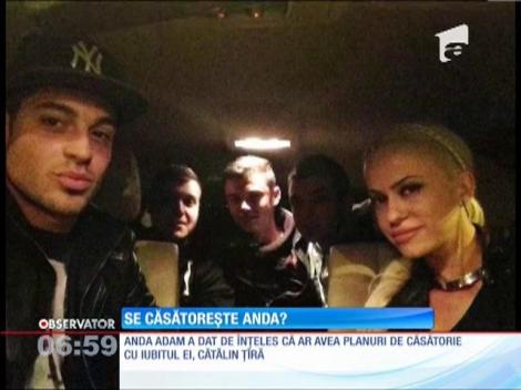Anda Adam, tot mai fericită alături de fotbalistul Cătălin Ţîră