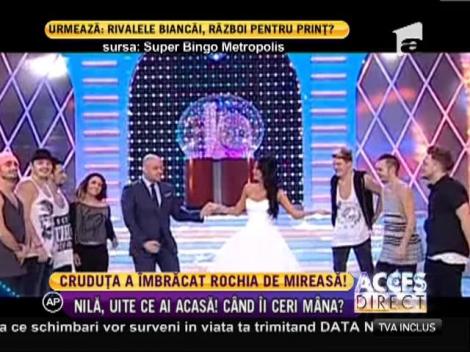 Daniela Crudu a îmbrăcat rochia de mireasă!